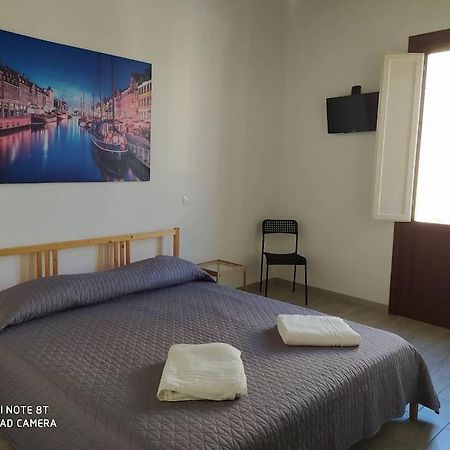 Appartement Romeo E Giulietta à Trapani Extérieur photo