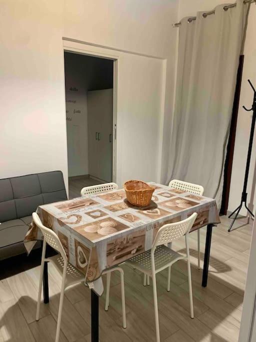 Appartement Romeo E Giulietta à Trapani Extérieur photo